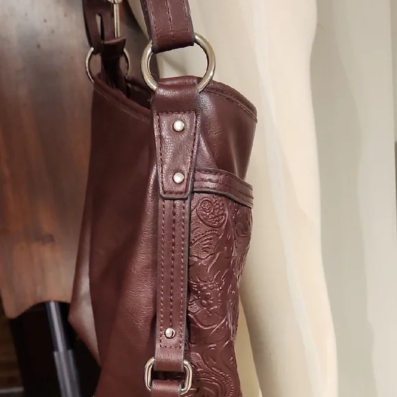 Rosetti Brown BURGANDY FAUX LEATHER SHOULDER/CROSS BODY BAG - Picture 5 of 15